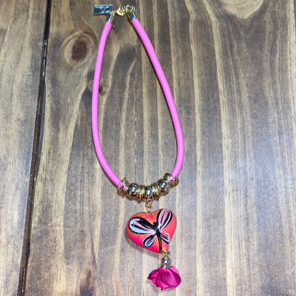 Beautiful handmade necklace made in Mexico